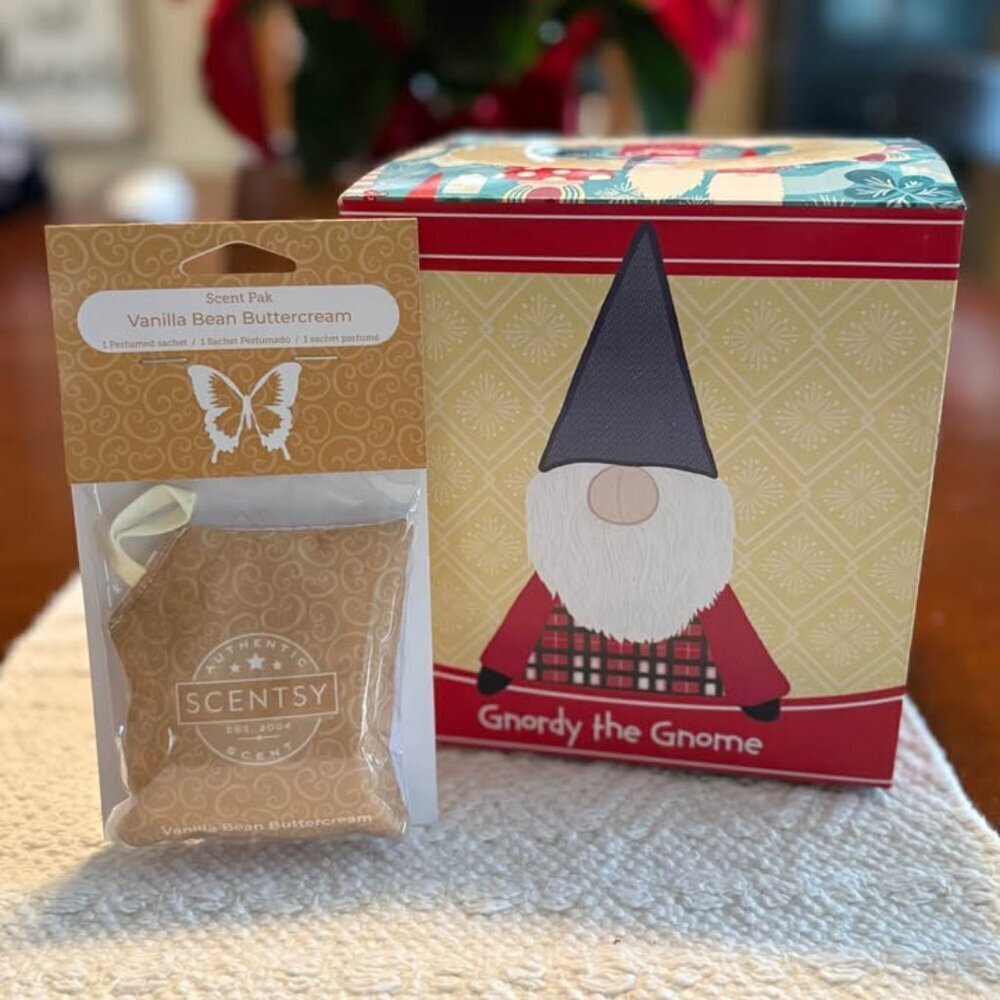 Gnordy the Christmas Gnome Scentsy Buddy w/ Vanilla Bean Buttercream Scentsy Pak - Picture 3 of 6
